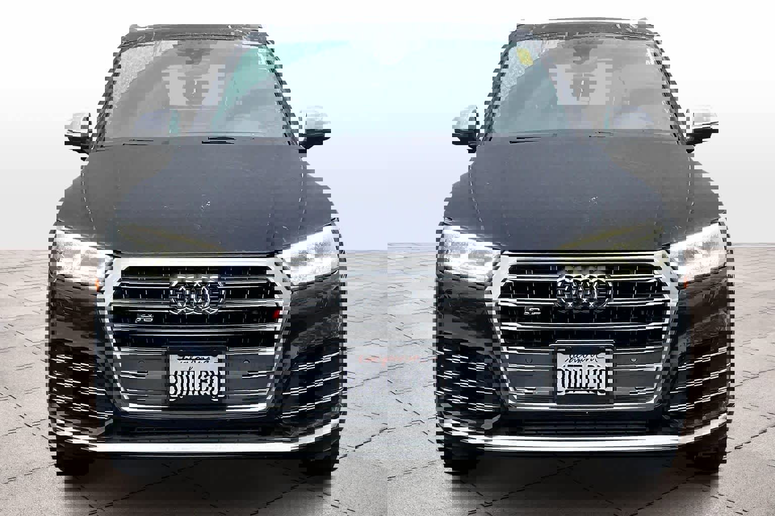 Used 2018 Audi SQ5 Premium Plus w/ S Sport Package image 3