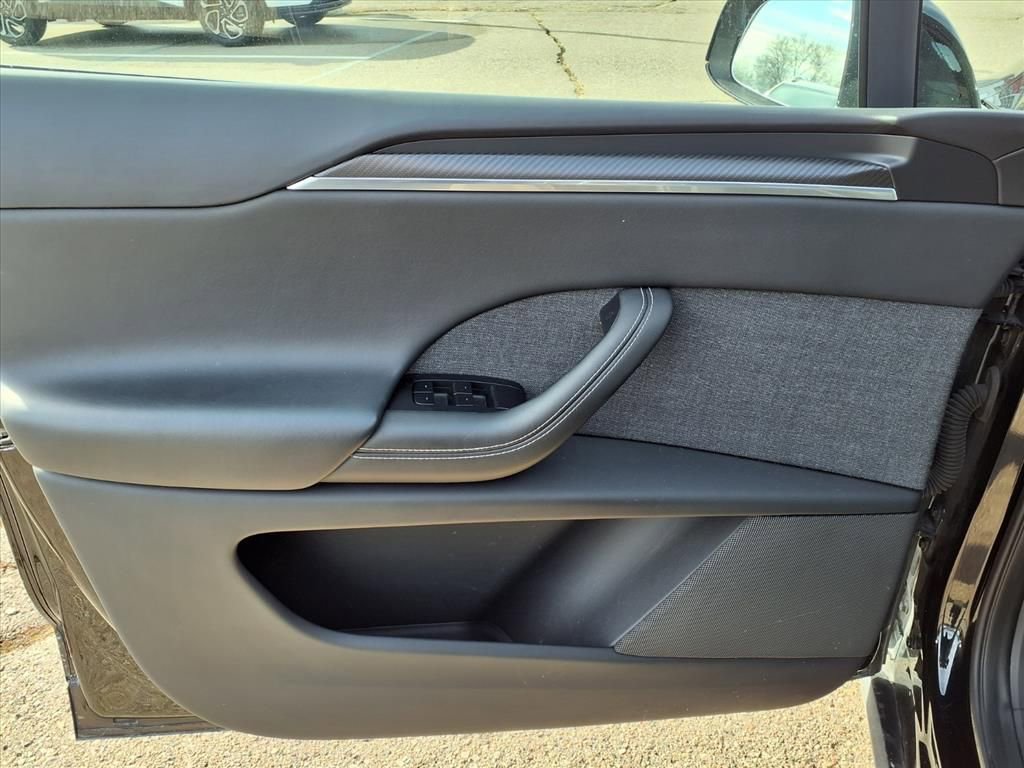 Used 2022 Tesla Model X Plaid image 16