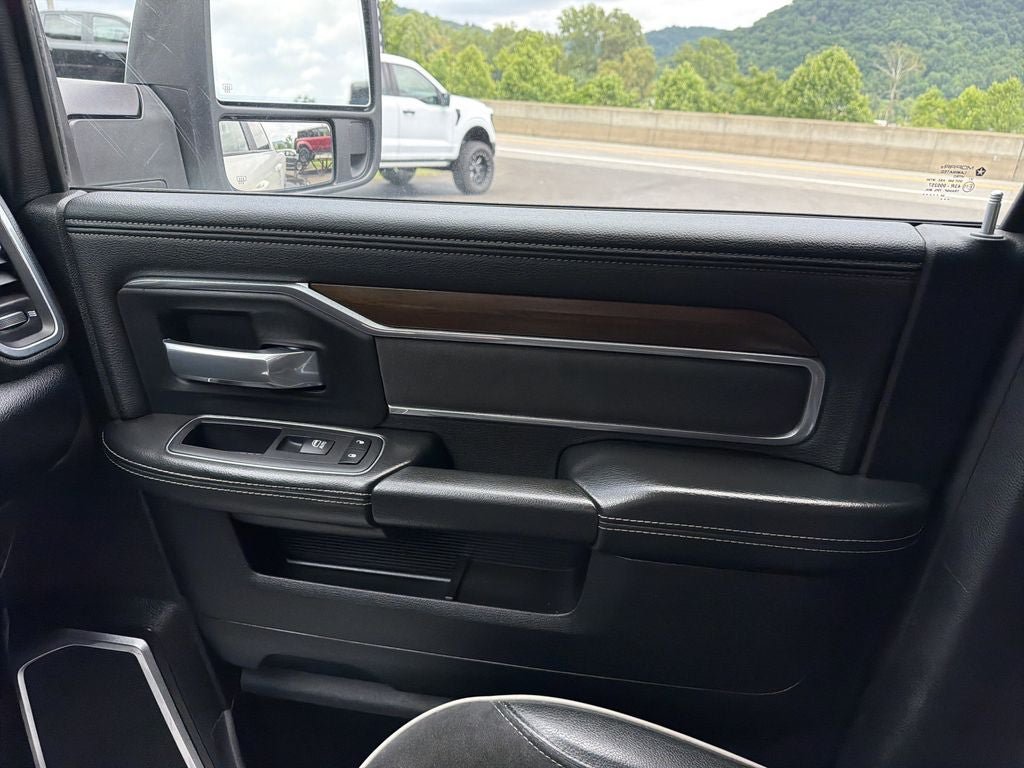 Used 2024 RAM 2500 Laramie AWD/4WD image 24