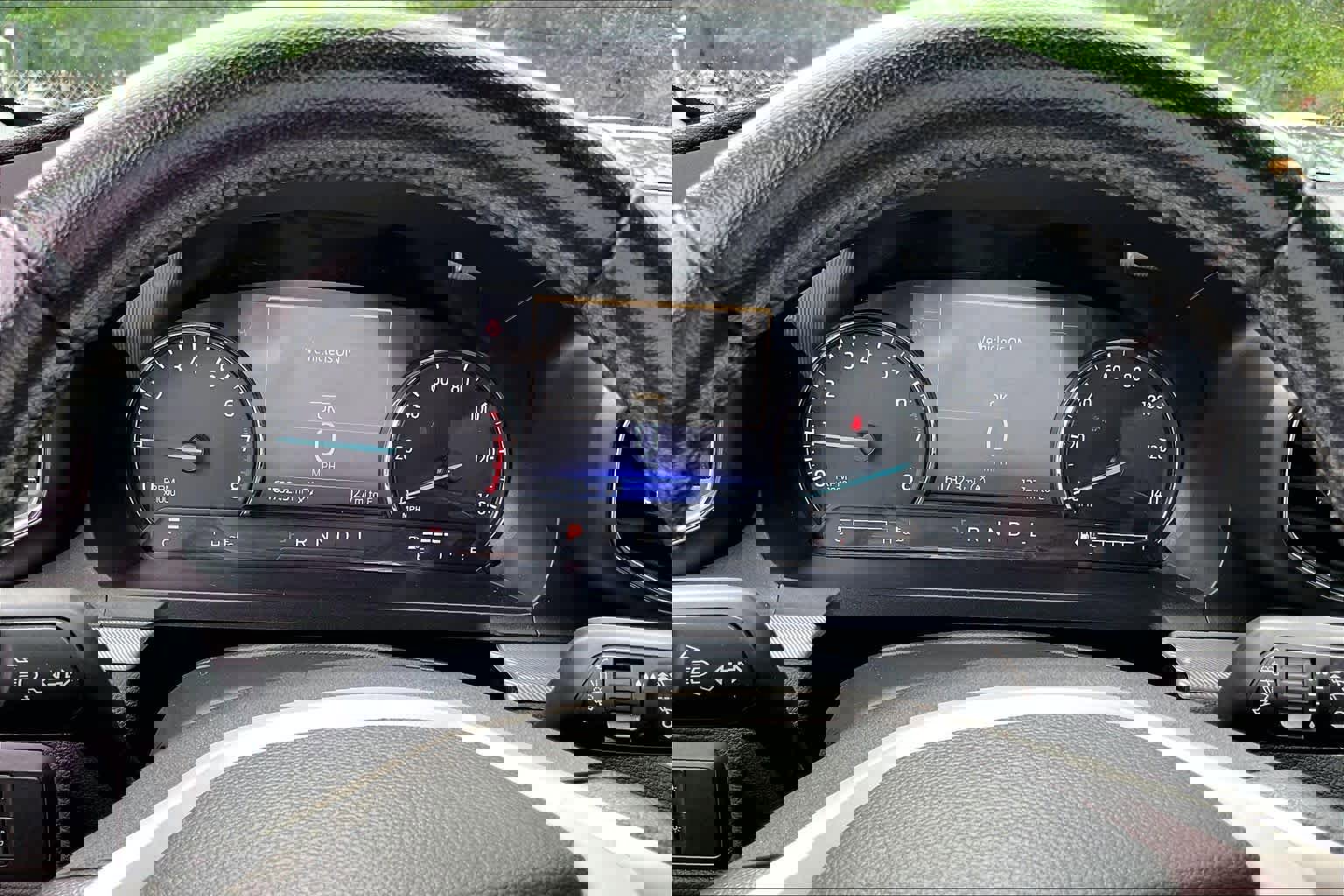 Used 2022 Ford Explorer XLT w/ Equipment Group 202A AWD/4WD image 25