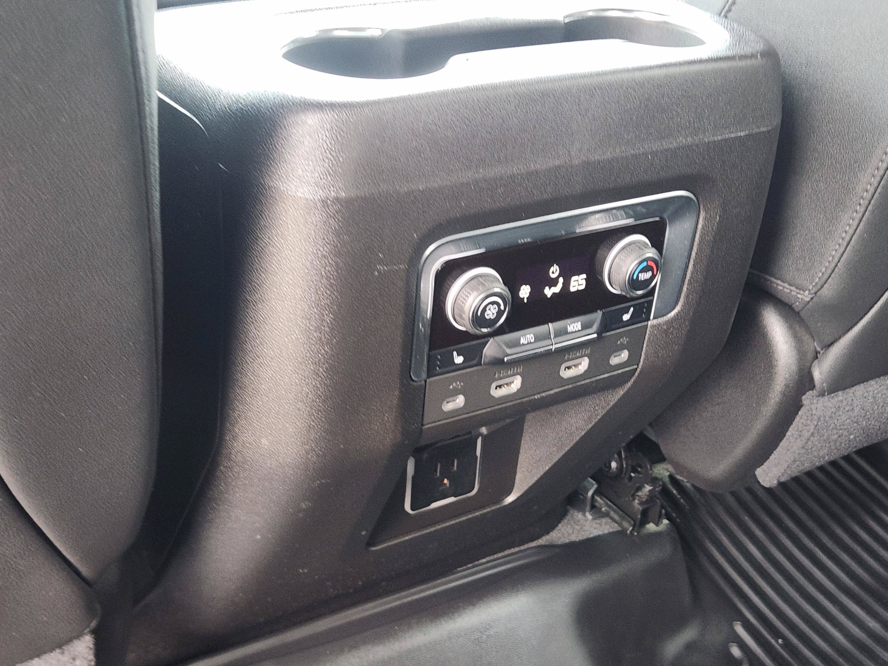 Used 2021 Chevrolet Tahoe RST w/ Luxury Package RWD image 26