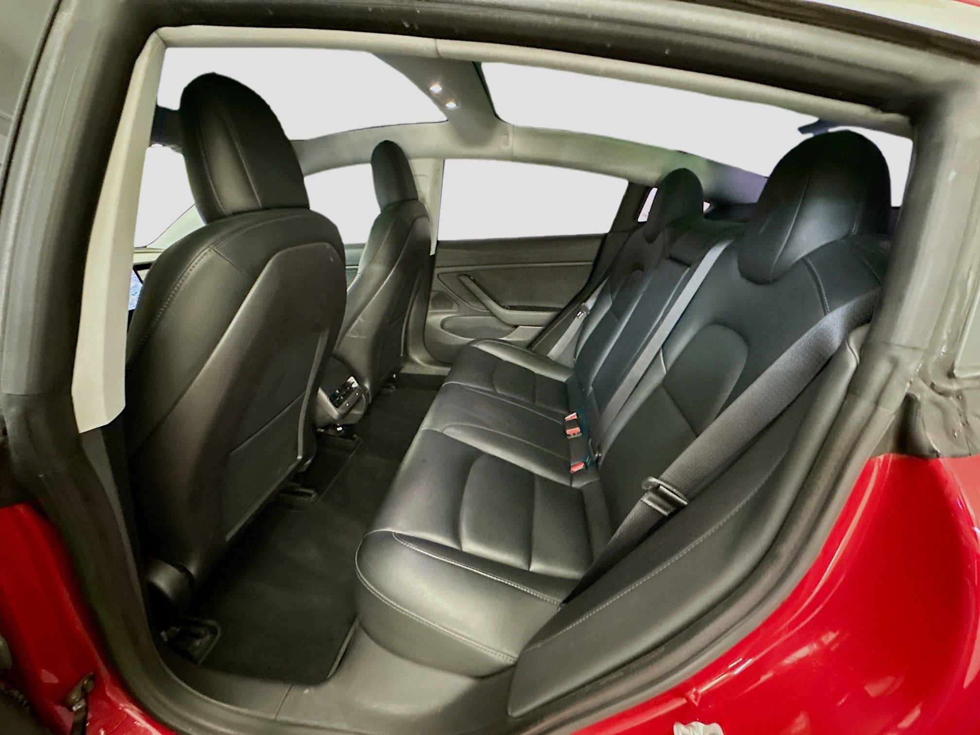 Used 2018 Tesla Model 3 Long Range image 28