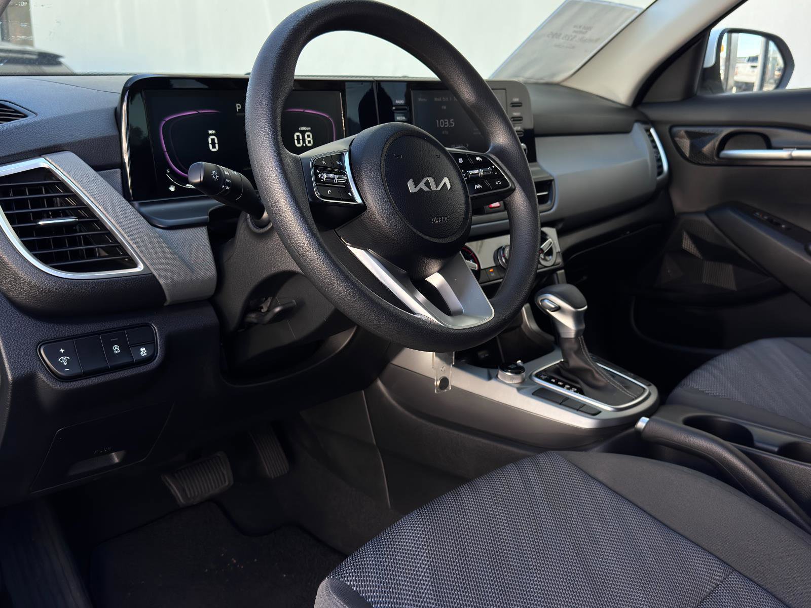 Used 2024 Kia Seltos LX image 15