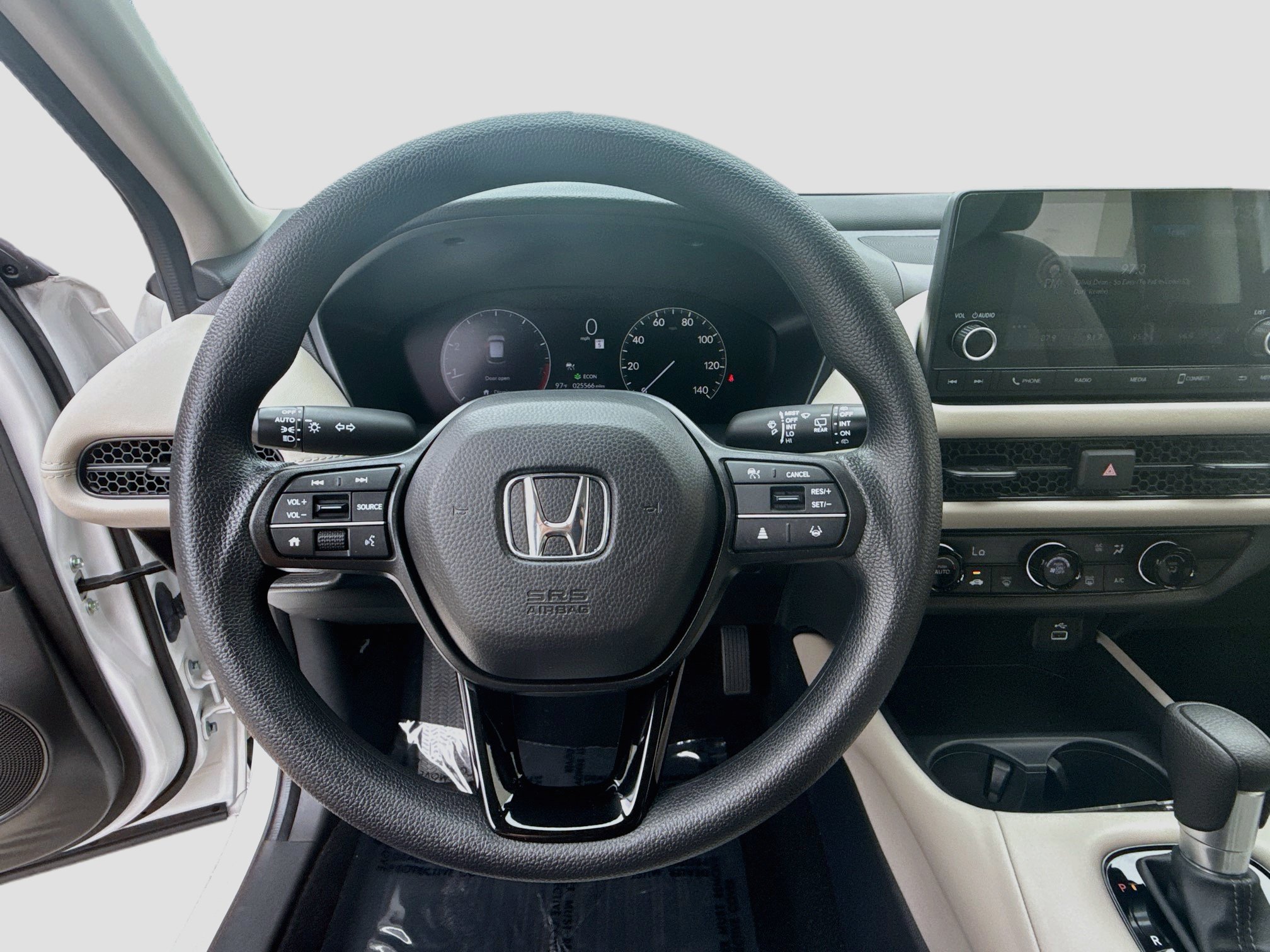 Used 2025 Honda HR-V LX image 8