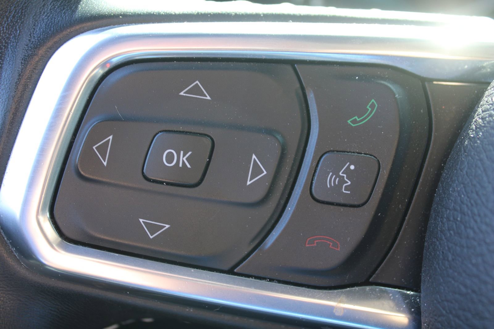 Used 2022 Jeep Wrangler Unlimited Sahara w/ Cold Weather Group image 26