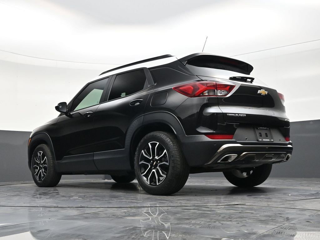 Used 2023 Chevrolet TrailBlazer ACTIV w/ Sun and Liftgate Package image 23