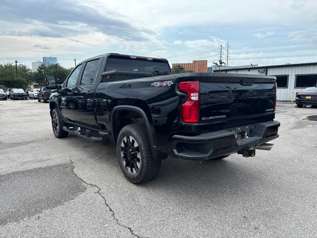 Used 2020 Chevrolet Silverado 2500 Custom w/ Custom Value Package AWD/4WD image 3