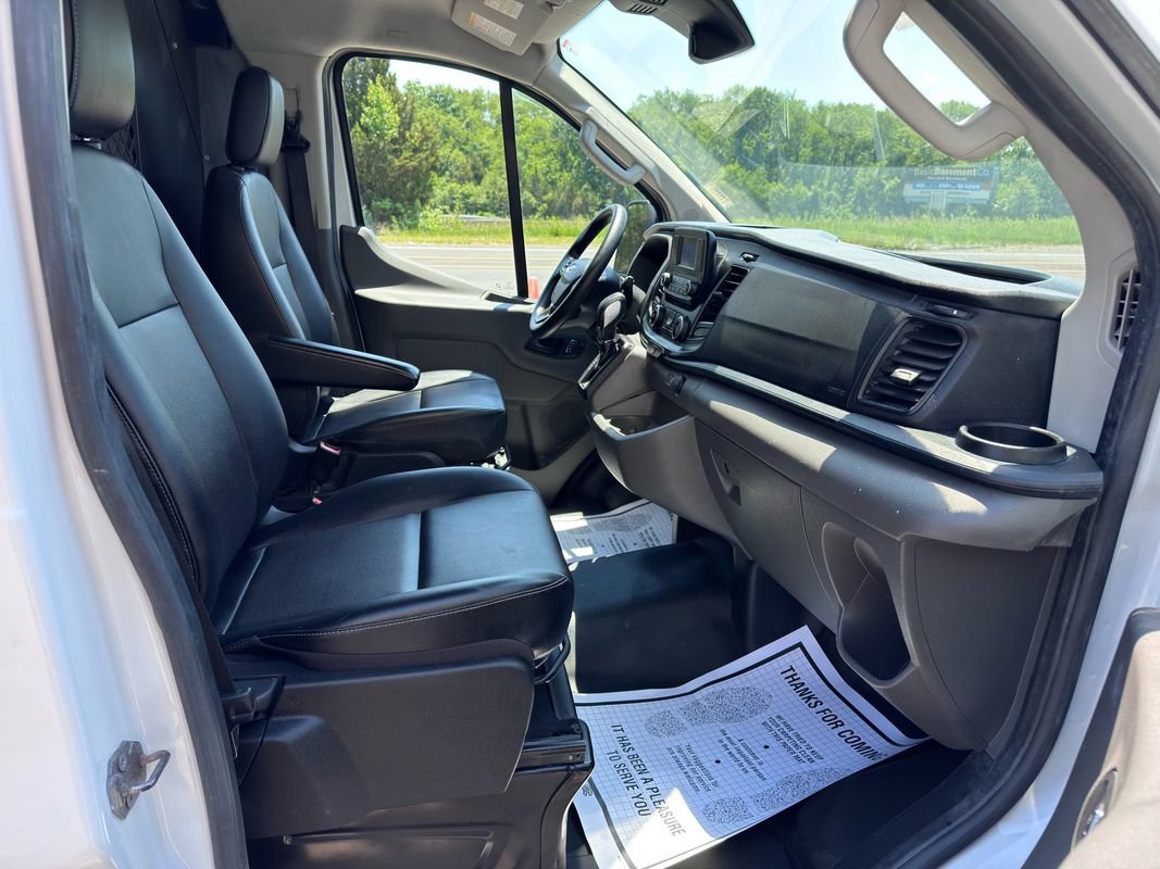 Used 2024 Ford Transit 150 Low Roof AWD image 29