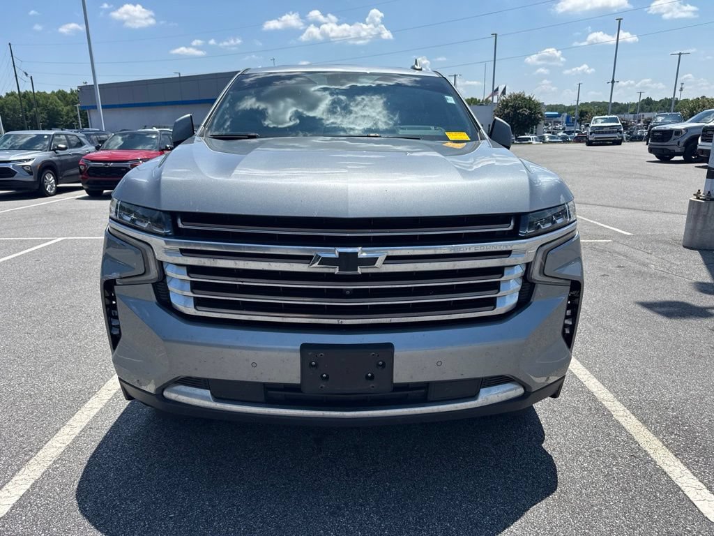Used 2023 Chevrolet Suburban High Country w/ Max Trailering Package AWD/4WD image 2