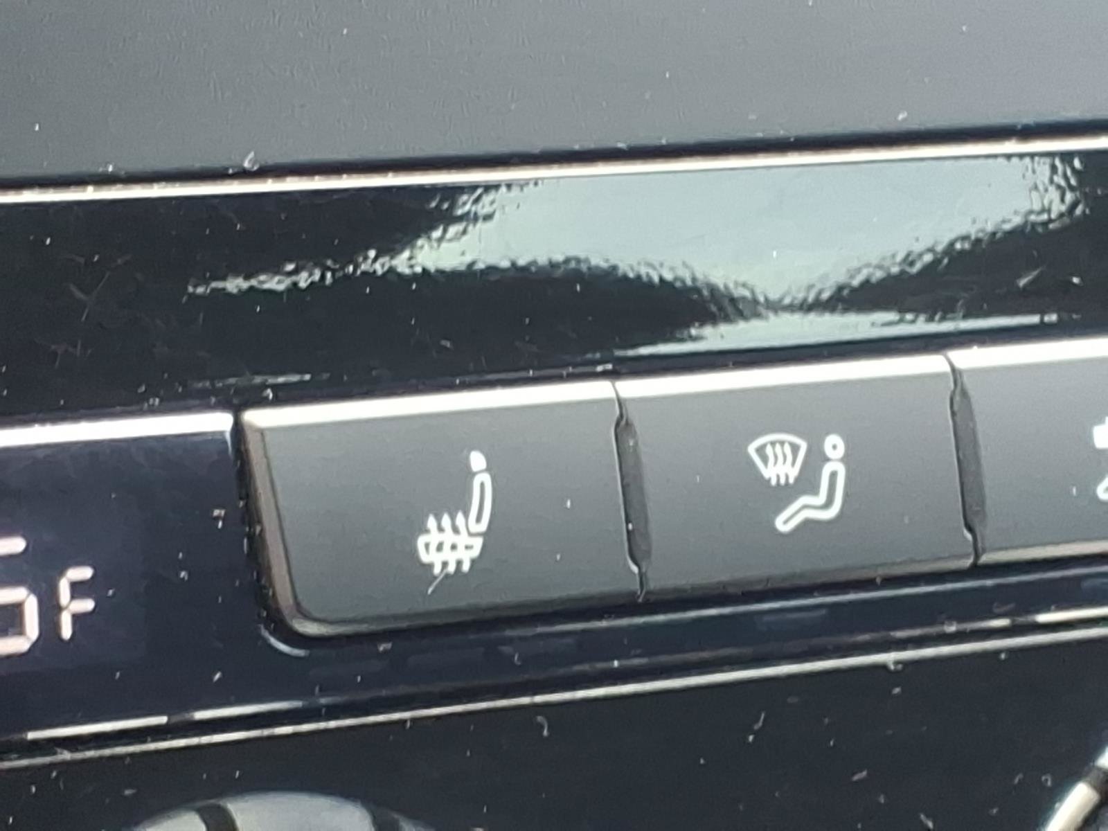 Used 2014 Volkswagen Passat TDI SEL Premium FWD image 9