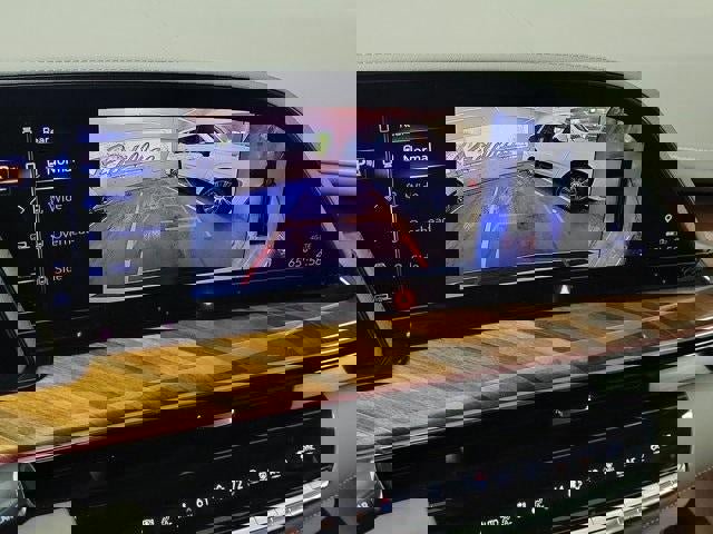 Certified 2024 Cadillac Escalade Premium Luxury Platinum image 21