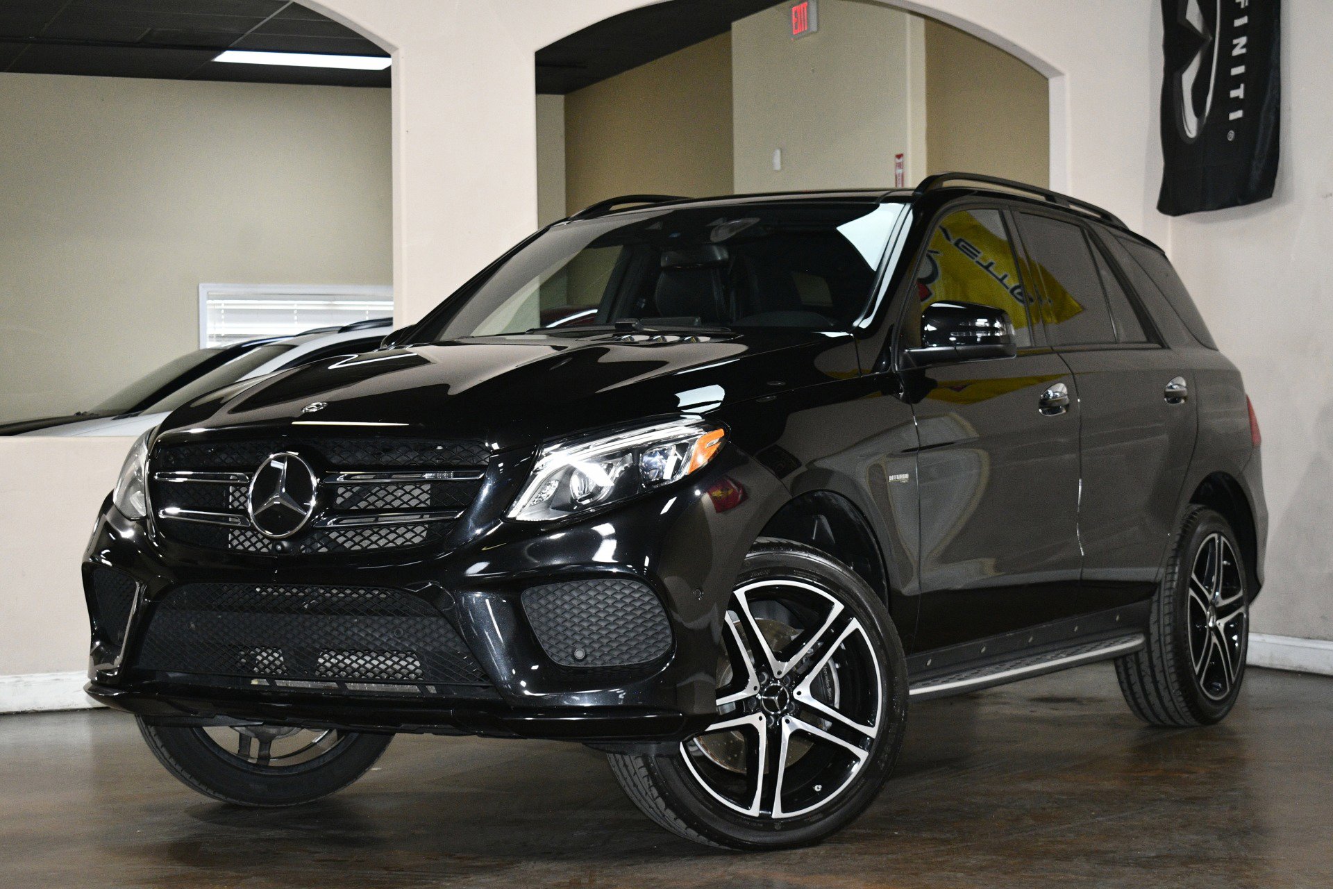 Used 2018 Mercedes-Benz GLE 43 AMG 4MATIC image 4