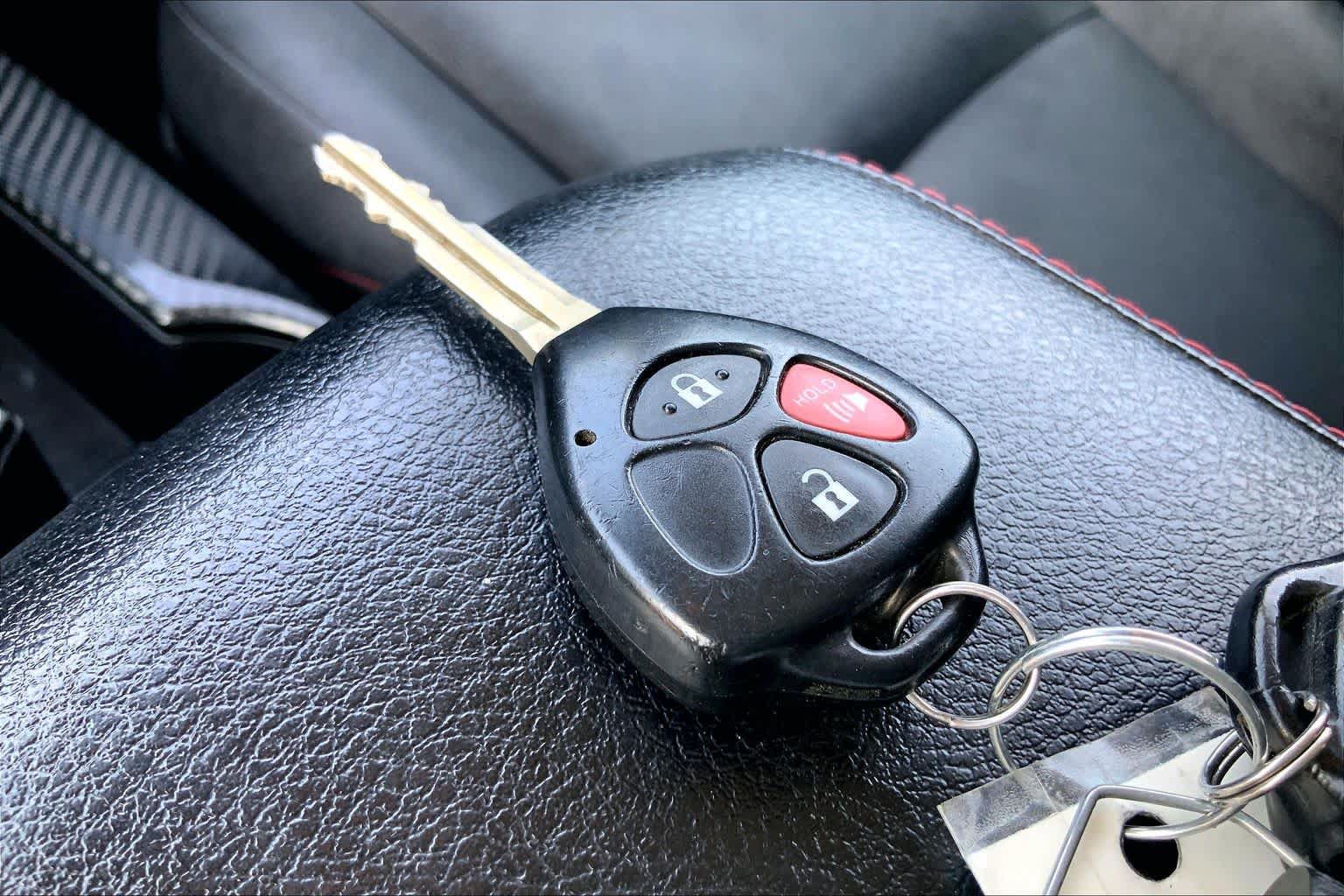 Used 2018 Toyota 4Runner TRD Off-Road Premium AWD/4WD image 15