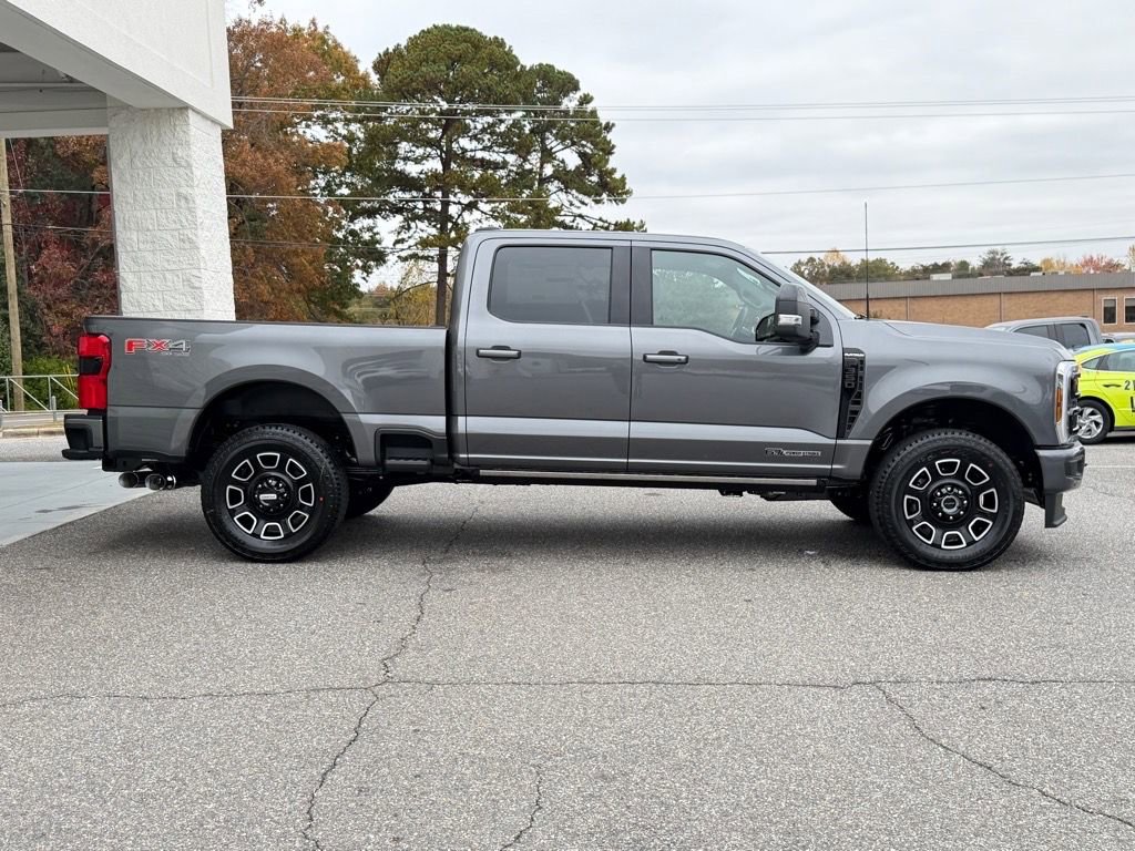 New 2026 Ford F350 Platinum w/ FX4 Off-Road Package image 15