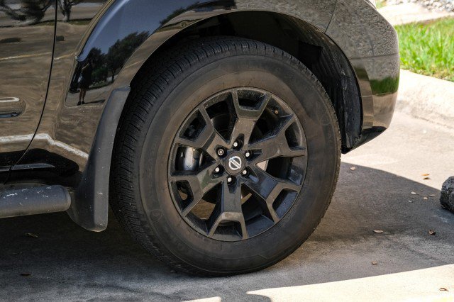 Used 2021 Nissan Frontier SV w/ Midnight Edition Floor Mats image 50