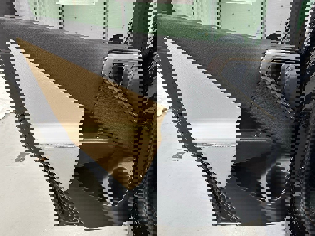 Used 2025 BMW X3 xDrive30i w/ M Sport Package image 40