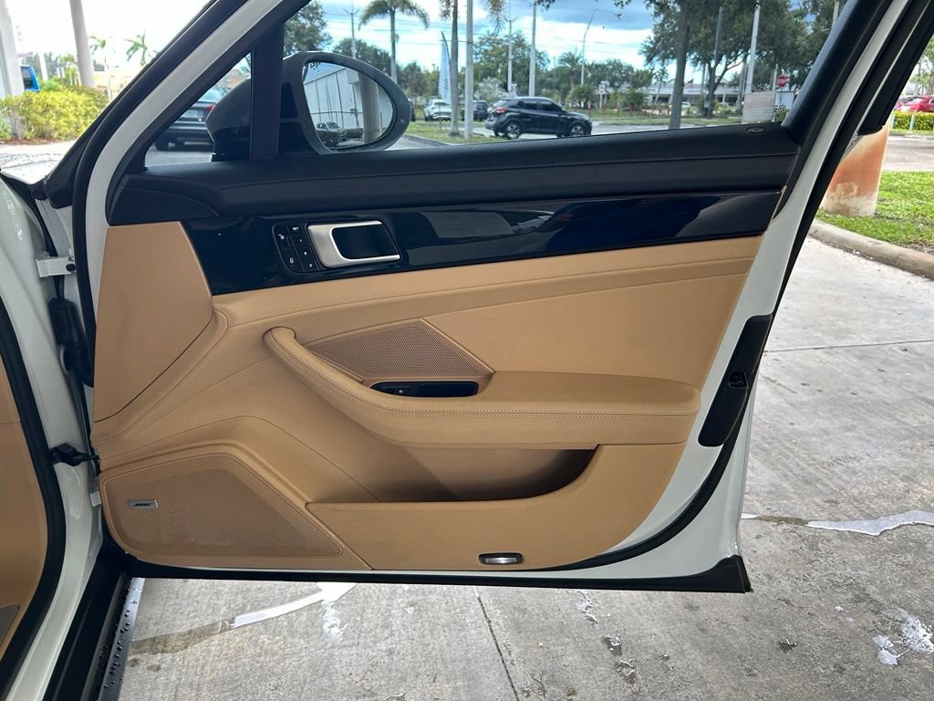 Used 2018 Porsche Panamera w/ Premium Package Plus RWD image 26