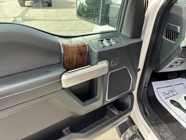 Used 2019 Ford F150 Lariat w/ Equipment Group 502A Luxury AWD/4WD image 18