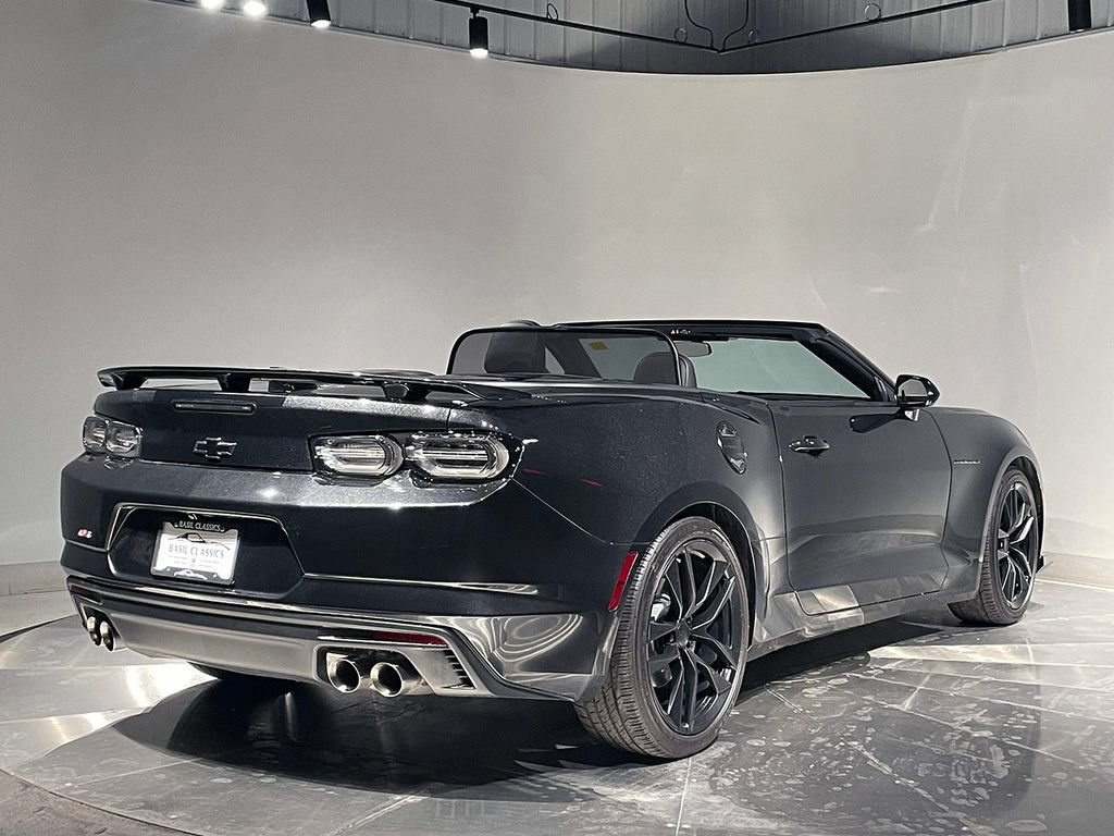 Used 2024 Chevrolet Camaro LT RWD image 6