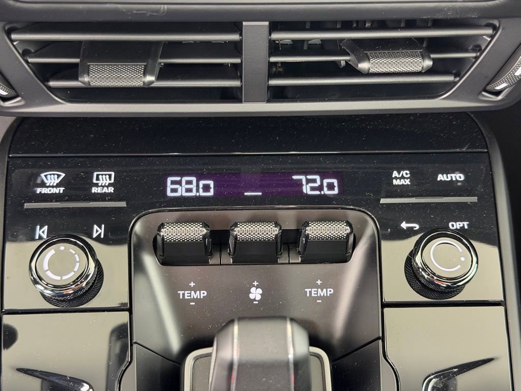 Used 2025 Porsche 911 Carrera 4 GTS image 30