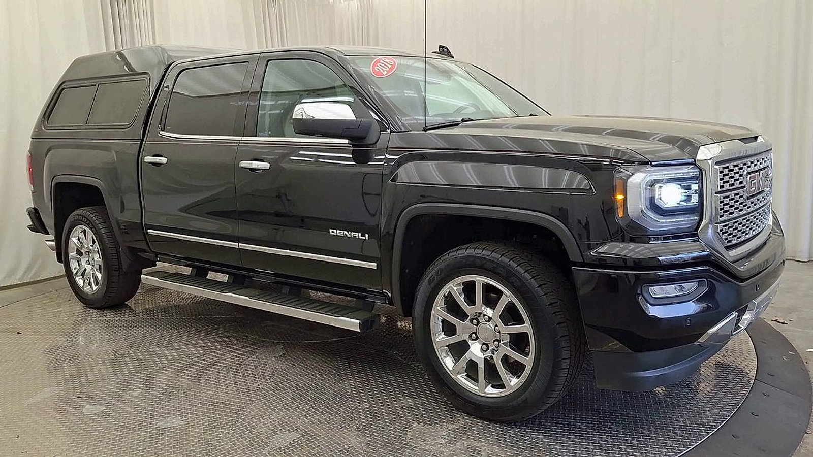 Used 2018 GMC Sierra 1500 Denali AWD/4WD image 5