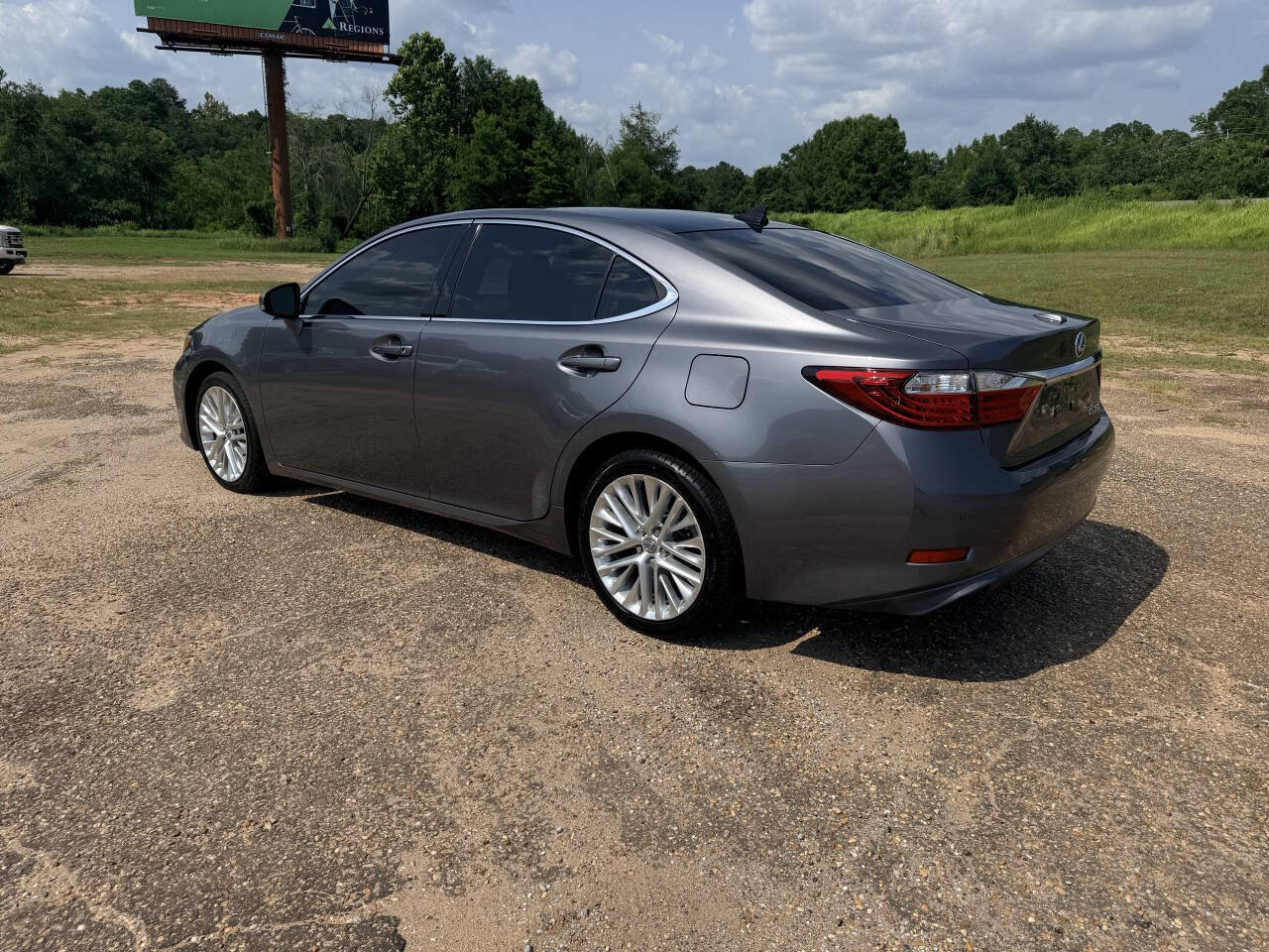 Used 2013 Lexus ES 350 FWD image 3