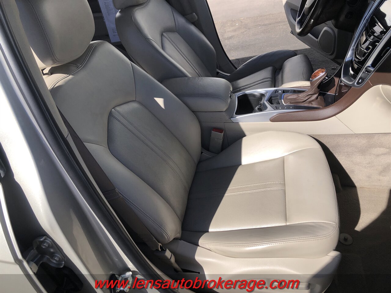 Used 2015 Cadillac SRX Performance w/ Driver Awareness Package FWD image 21