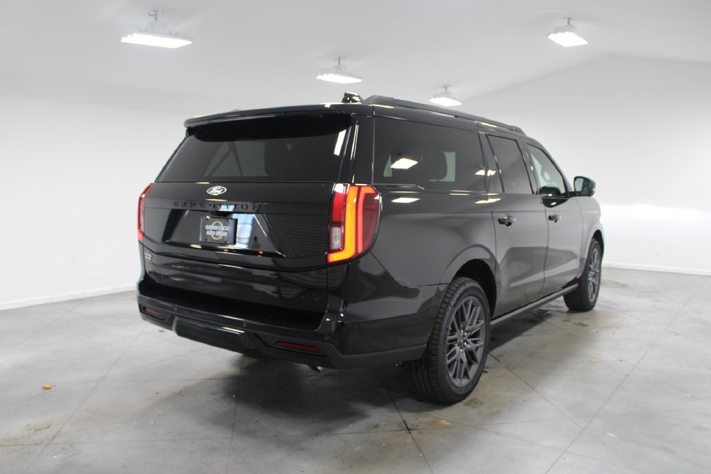 New 2027 Ford Expedition Max Platinum w/ Stealth Appearance Package AWD/4WD image 8