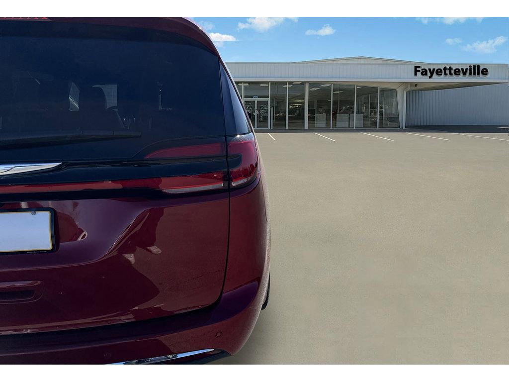 New 2026 Chrysler Pacifica Select image 19