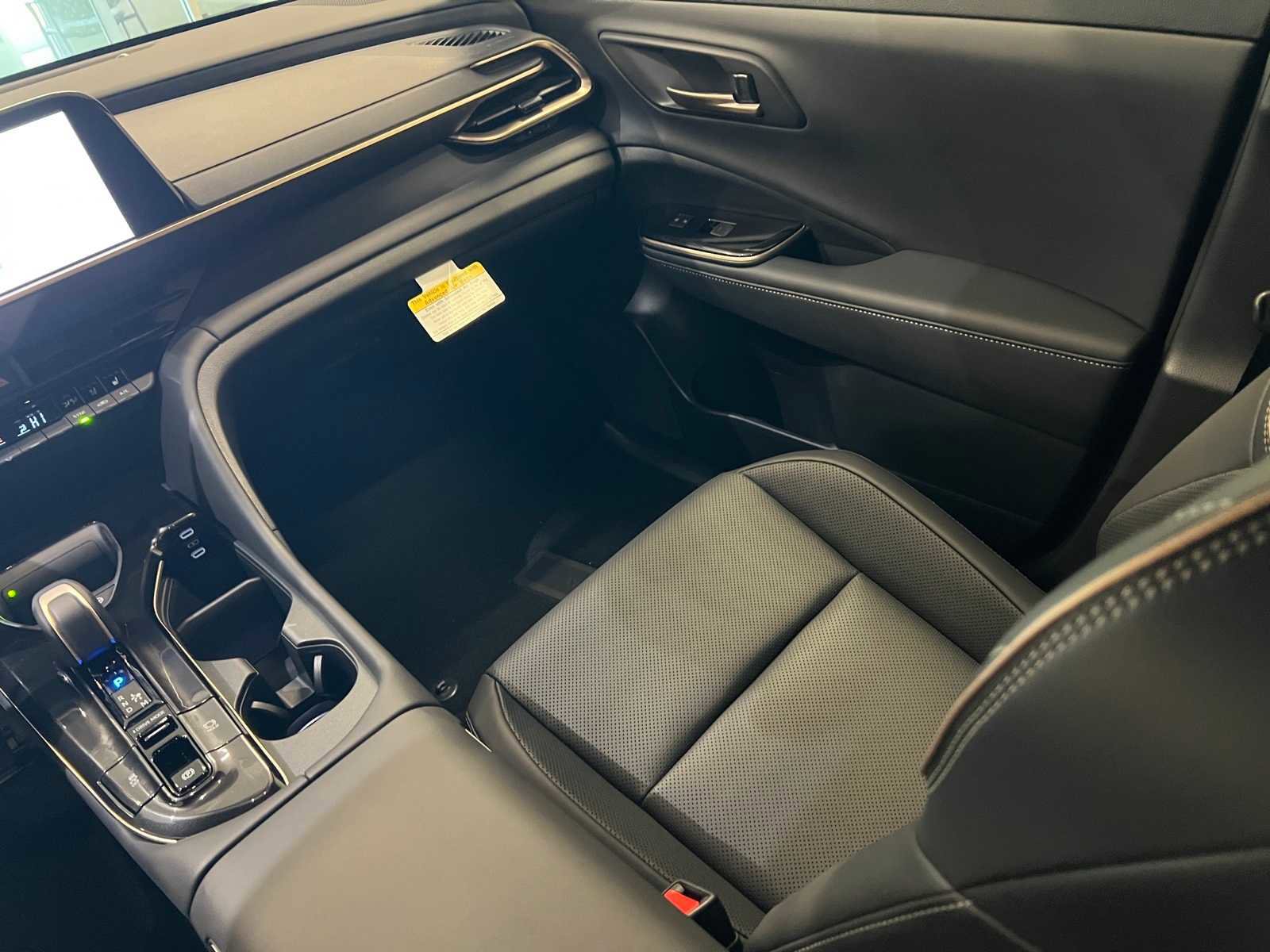 New 2026 Toyota Crown Platinum image 11