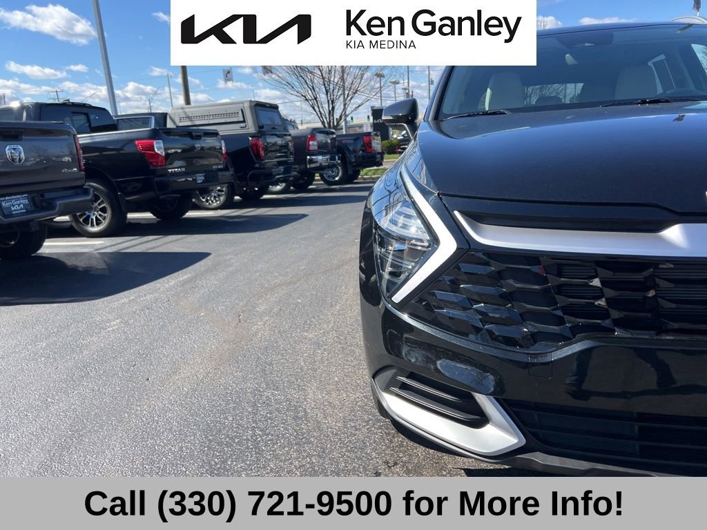 Certified 2025 Kia Sportage EX image 18