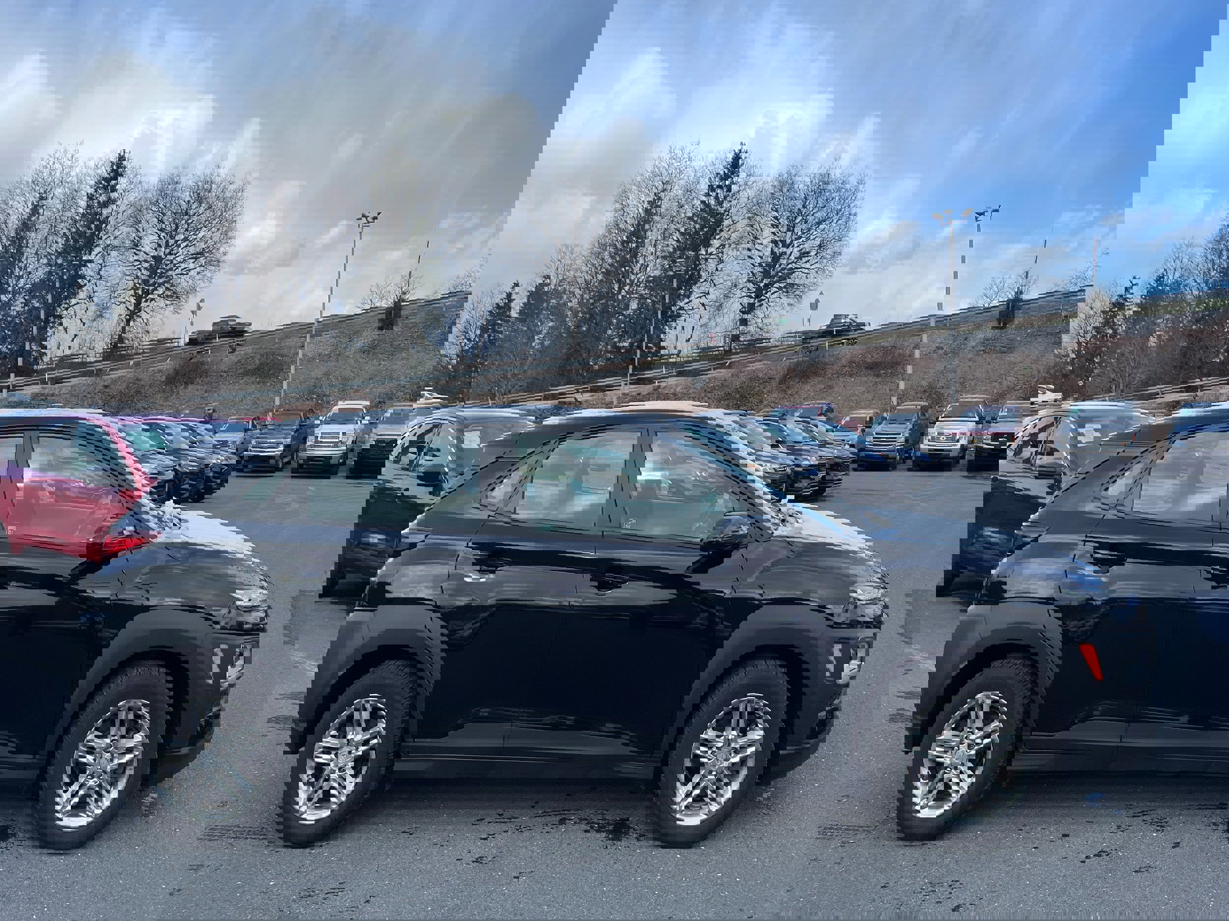 Used 2021 Hyundai Kona SE image 4