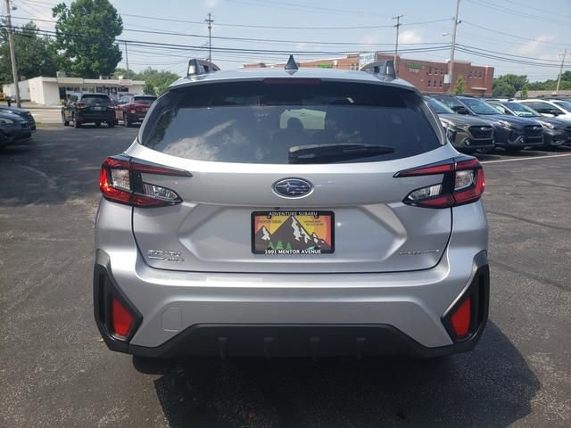 Used 2024 Subaru Crosstrek 2.0i Premium image 4