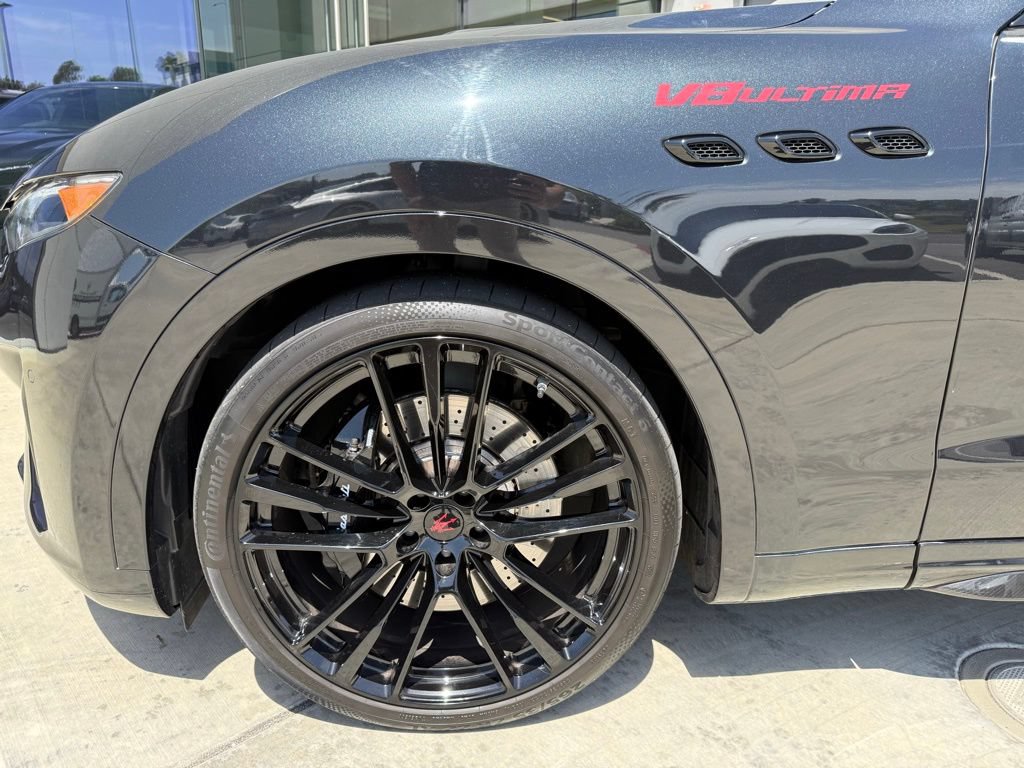 Certified 2024 Maserati Levante Trofeo AWD/4WD image 11