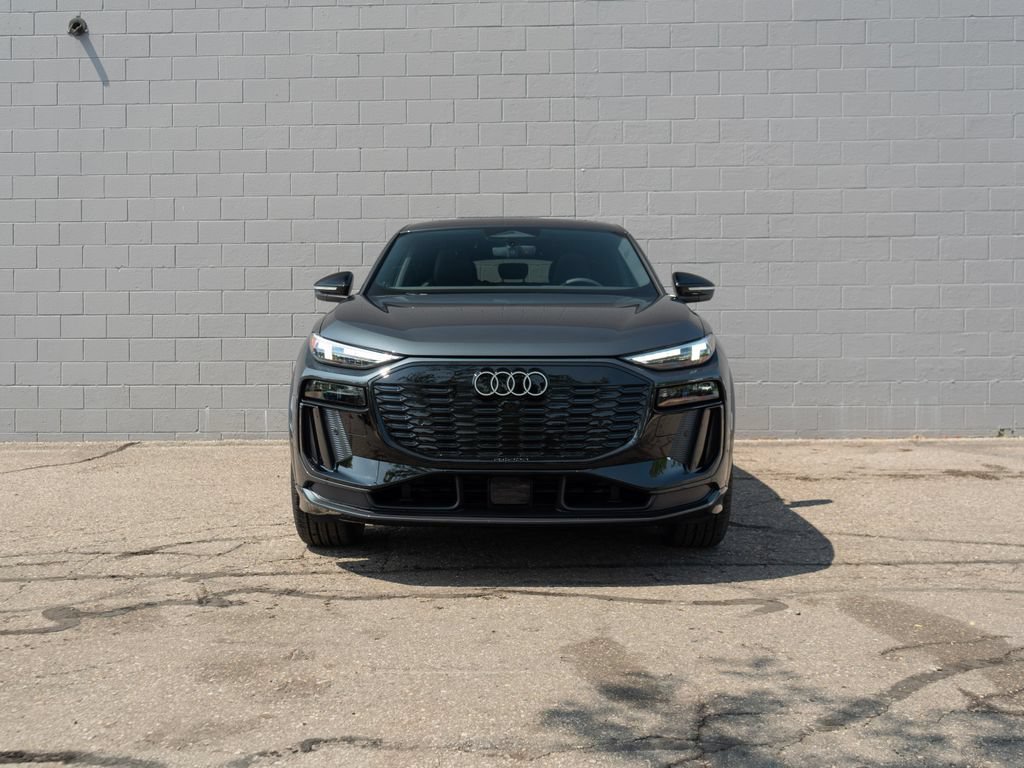 New 2027 Audi Q6 e-tron Premium Plus AWD/4WD image 2