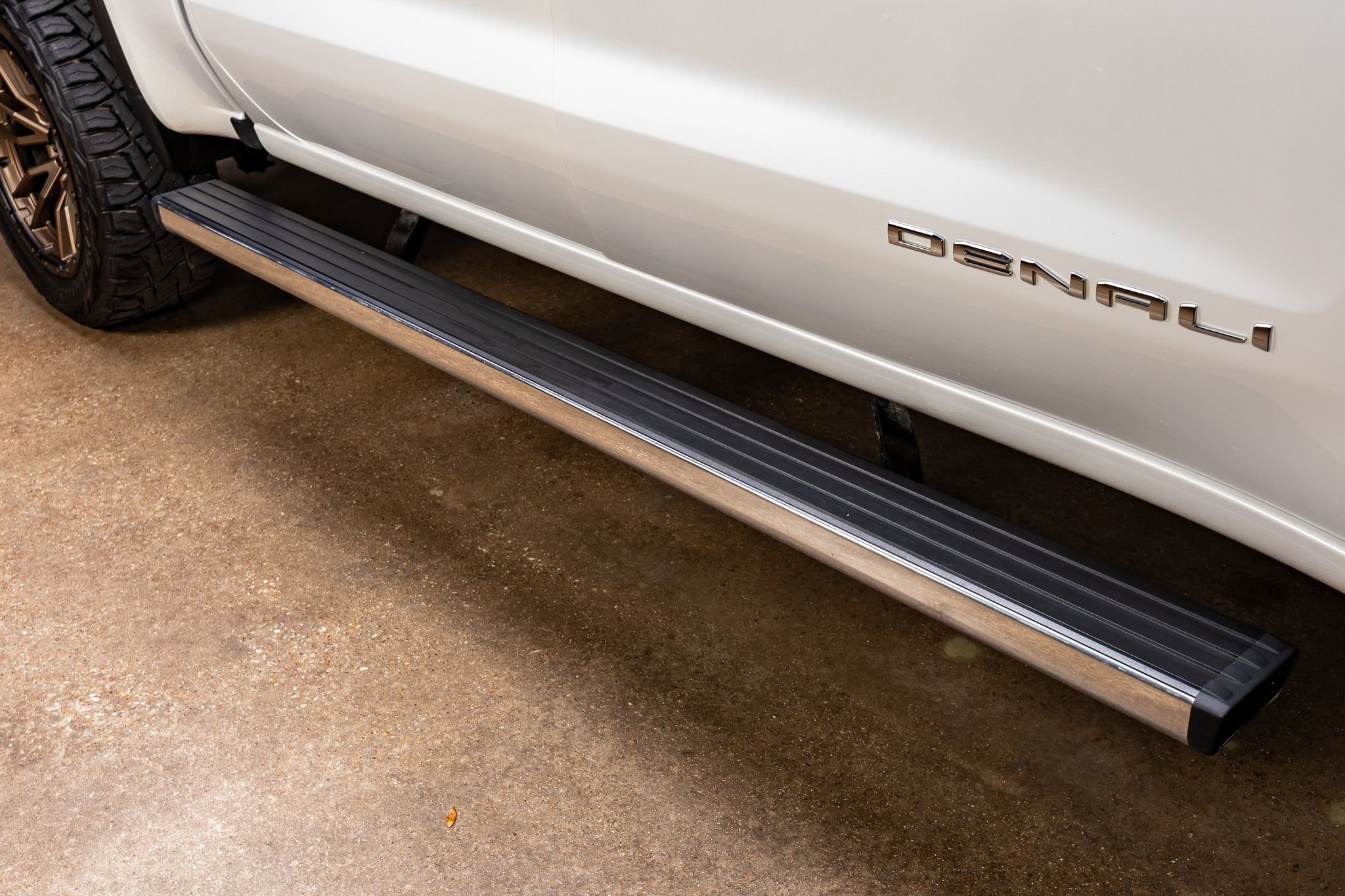 Used 2023 GMC Sierra 1500 Denali Ultimate image 12