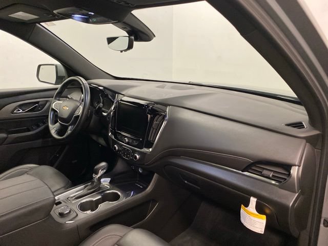 Used 2023 Chevrolet Traverse LT w/ LT Premium Package AWD/4WD image 25