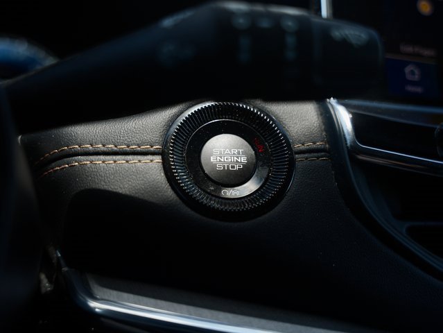 Used 2022 Jeep Compass Limited w/ (RED) Package image 26