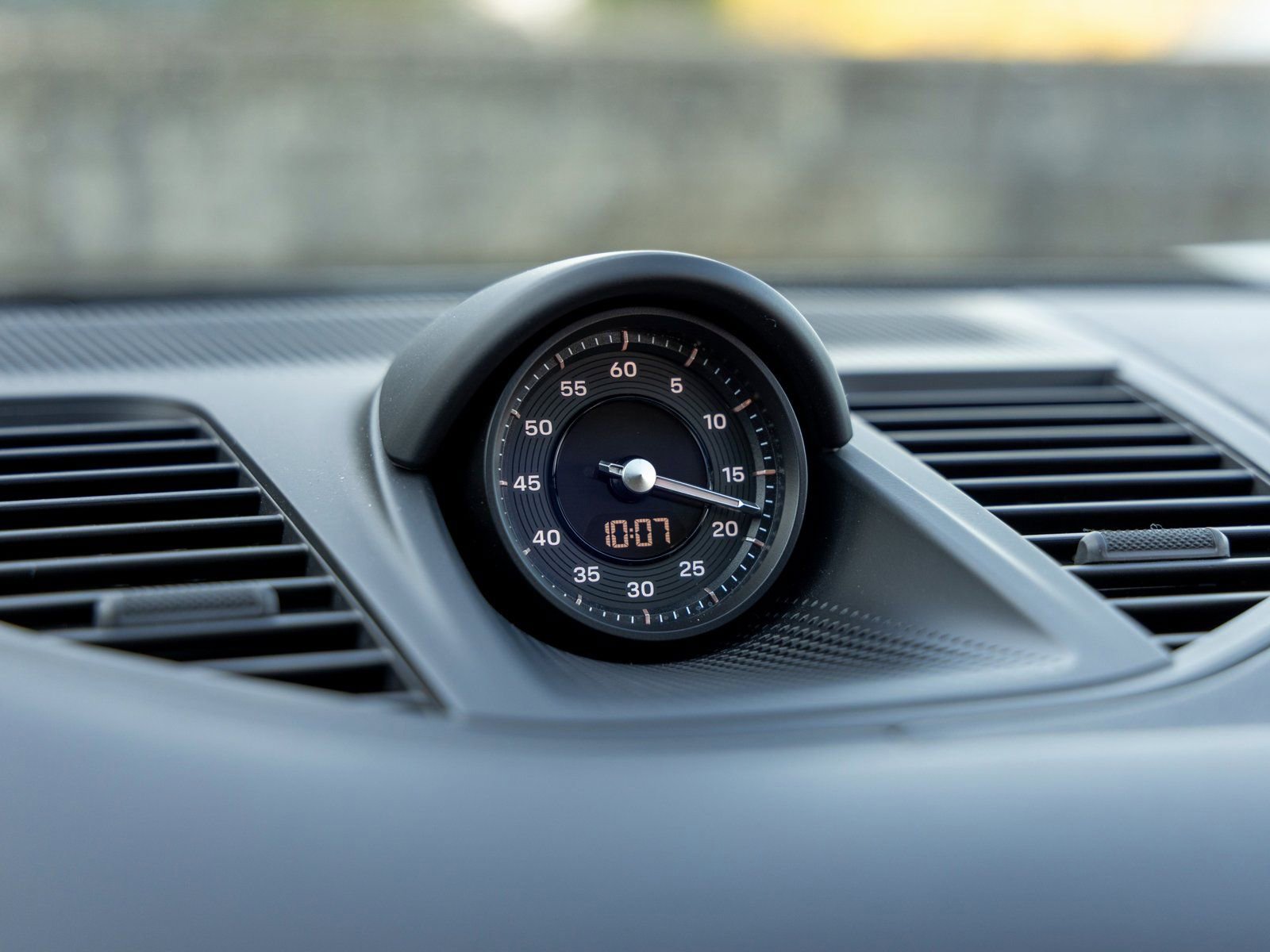 Certified 2024 Porsche Panamera image 35