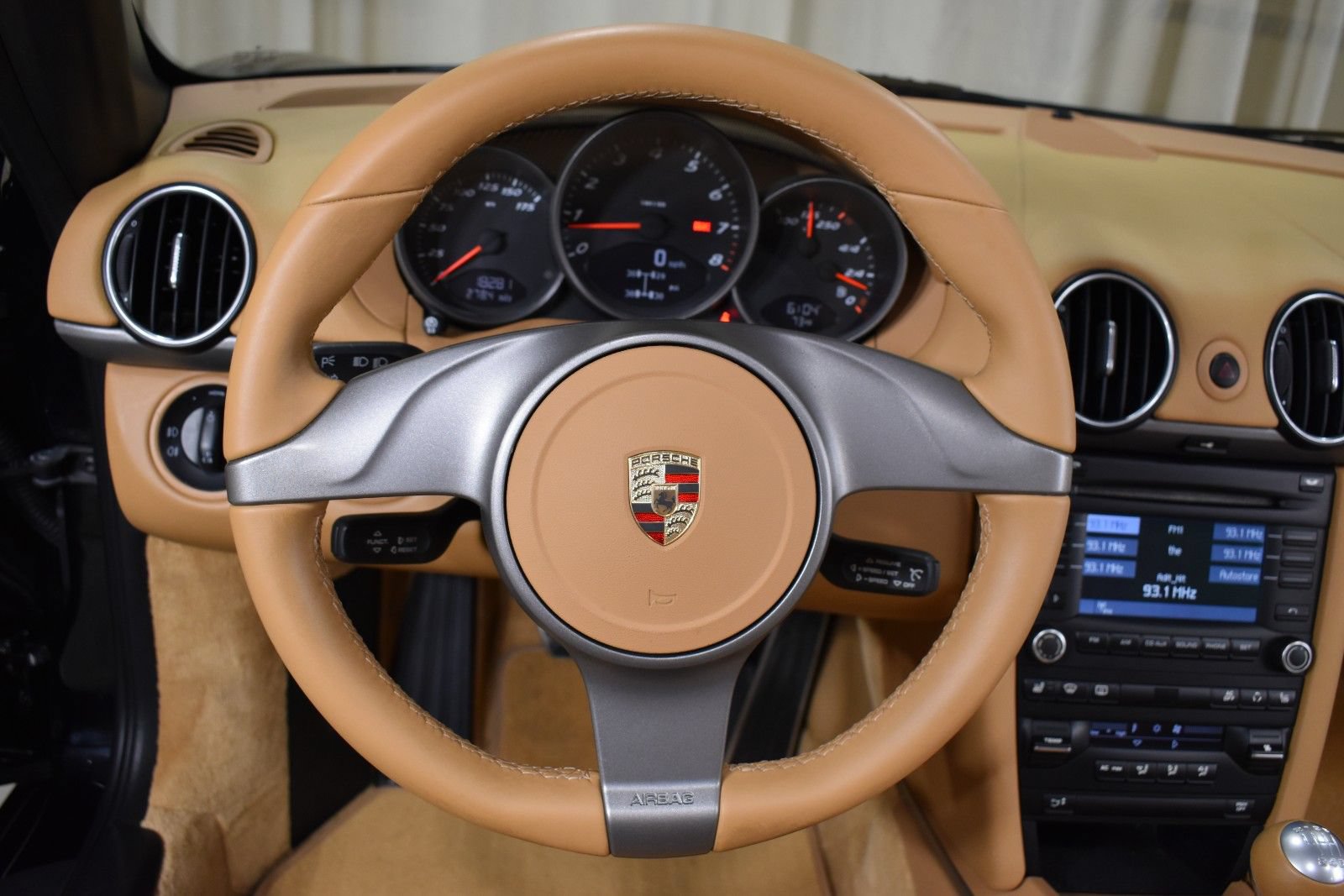 Used 2010 Porsche Boxster RWD image 15