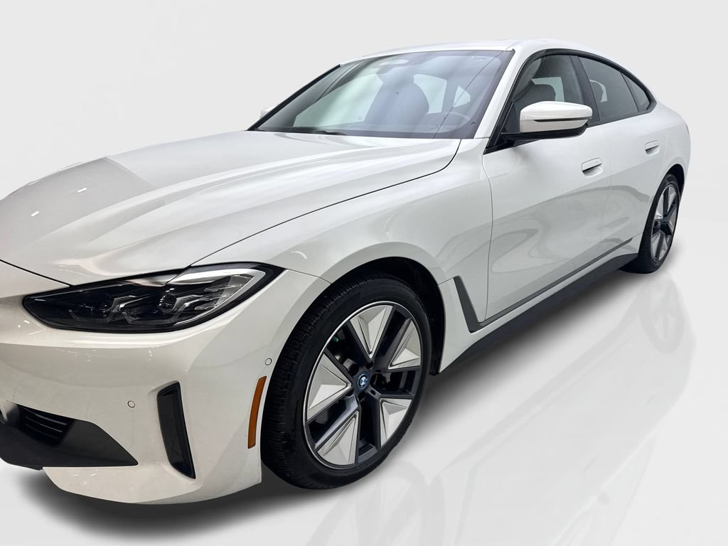 Used 2023 BMW i4 eDrive35 RWD image 11
