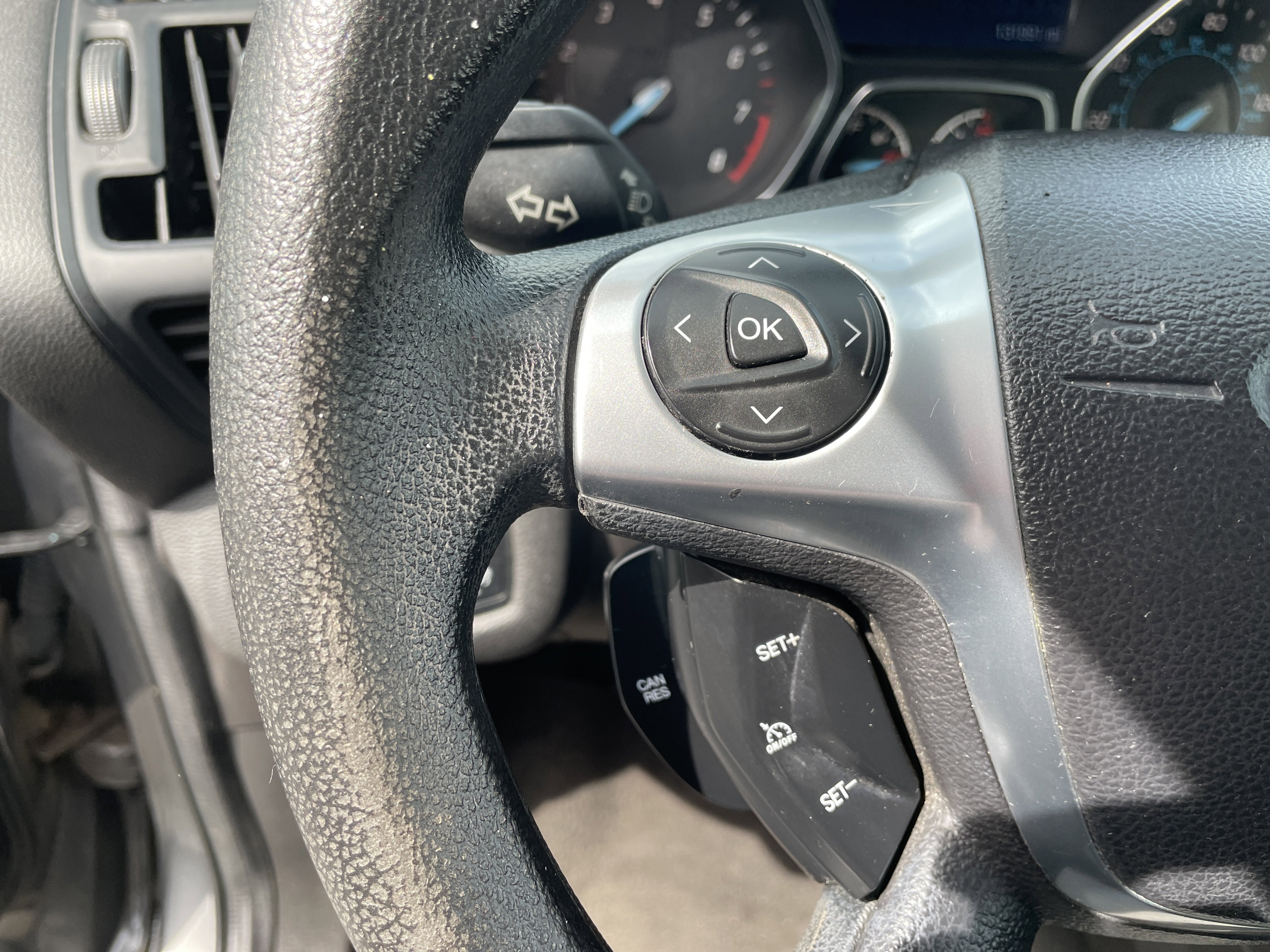 Used 2014 Ford Escape SE image 30