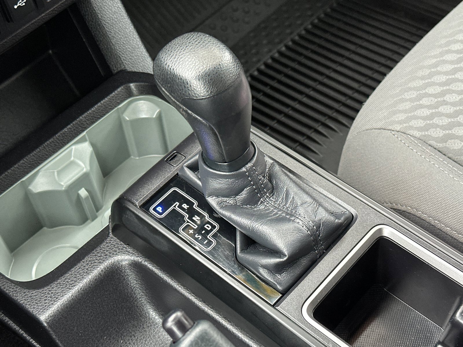 Used 2023 Toyota Tacoma SR w/ SR Convenience Package image 22