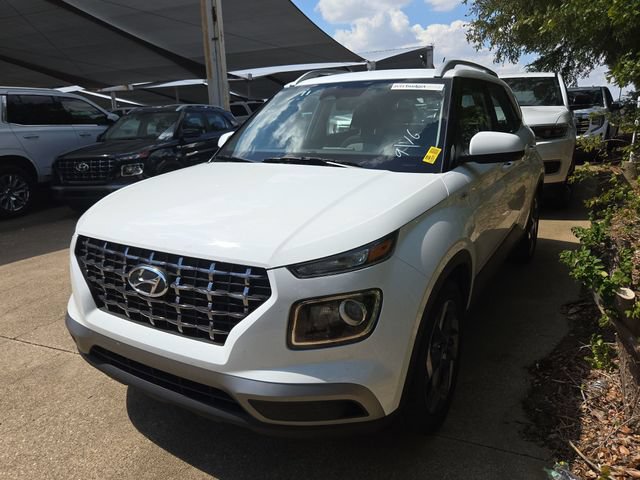 Used 2025 Hyundai Venue SEL