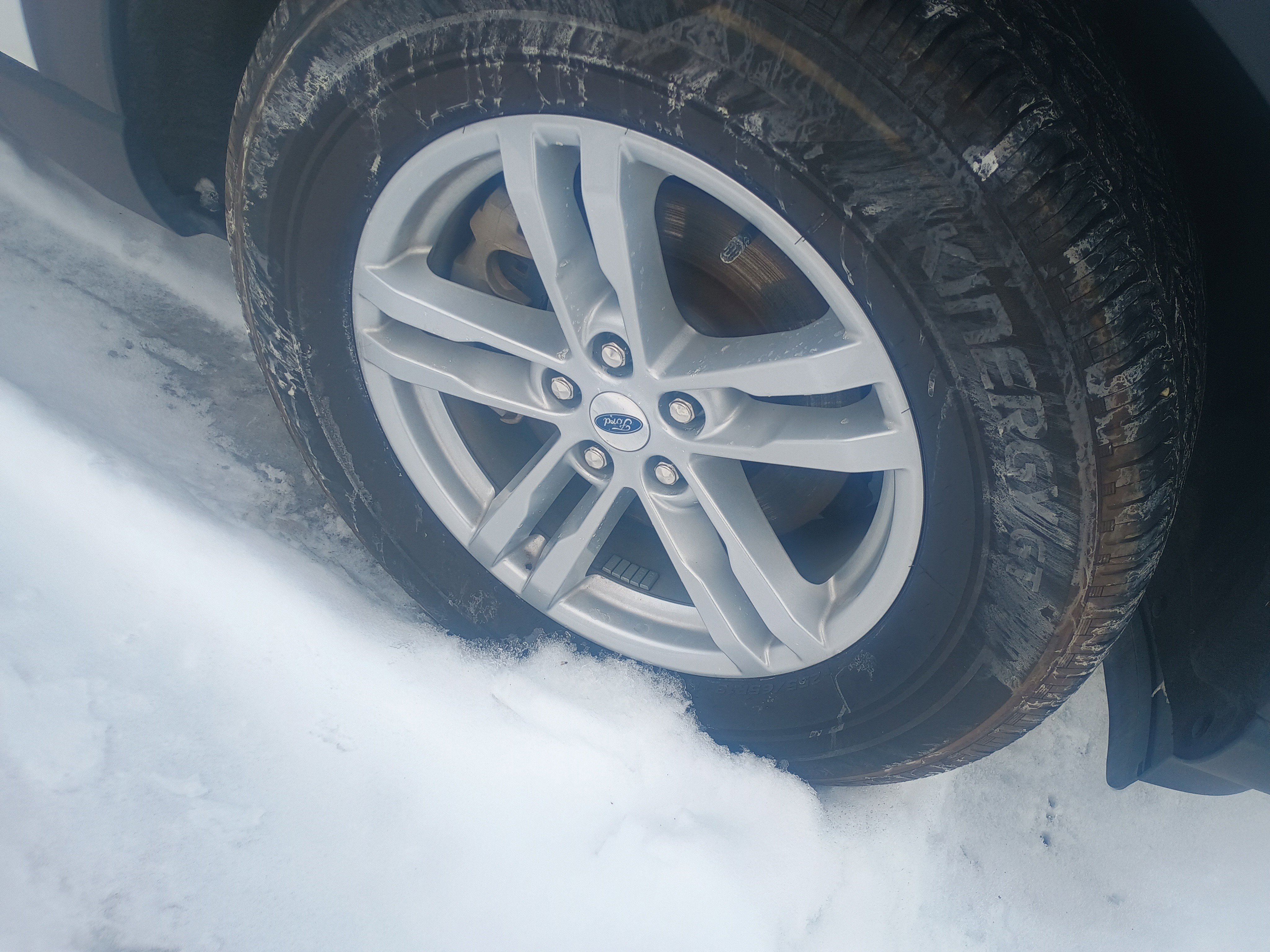 Certified 2023 Ford Explorer XLT w/ Equipment Group 202A image 3