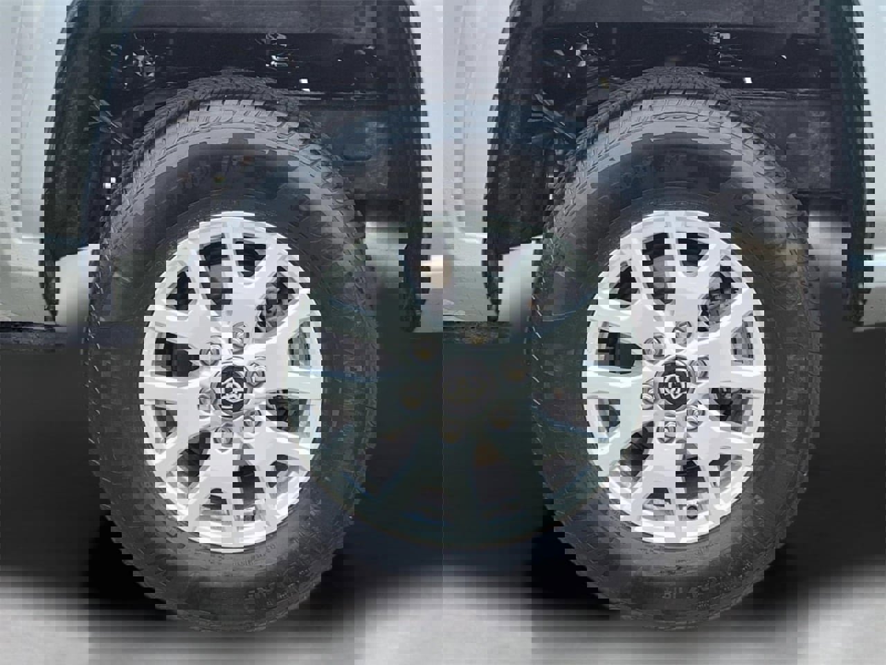 Certified 2025 Toyota Tacoma SR5 image 3