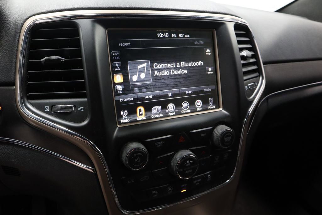 Used 2017 Jeep Grand Cherokee Limited image 32