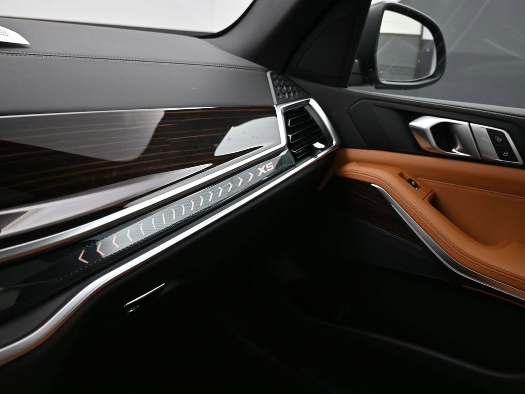 New 2026 BMW X5 sDrive40i w/ Parking Assistance Package RWD image 19