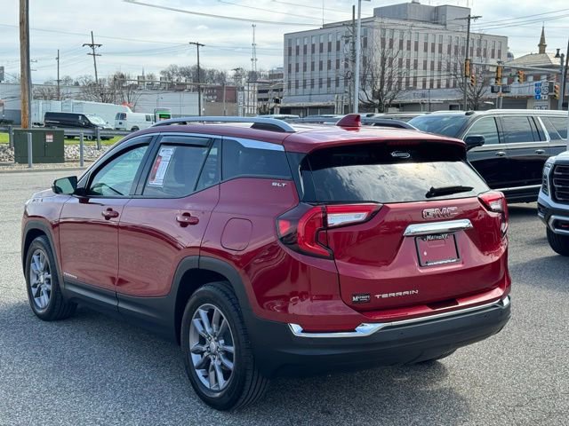 Used 2023 GMC Terrain SLT FWD image 3