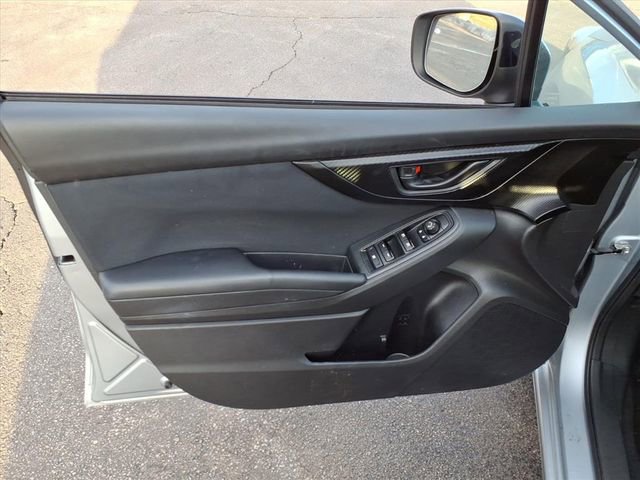 Used 2017 Subaru Impreza 2.0i Premium image 26